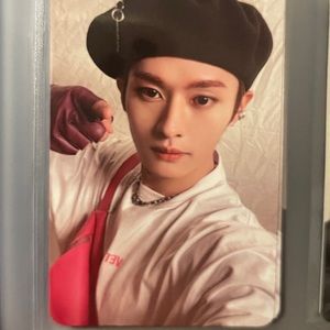 Lee Know photocard